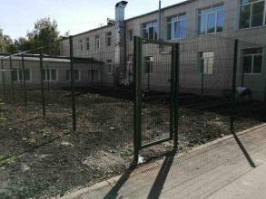 3D заборы для школы 15 метров фото в Урень