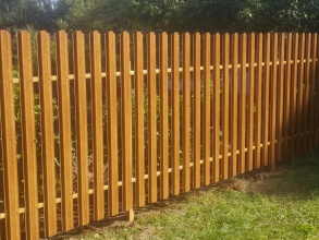 Забор из евроштакетника с забивными столбами 12 метров фото стоимость под ключ