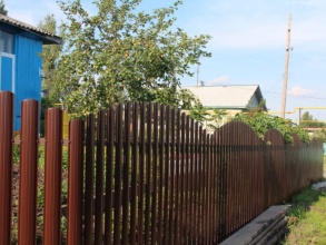 Забор из евроштакетника с утрамбовкой щебнем 48 метров фото в Урень