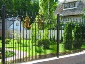 Кованые заборы на ленточном фундаменте 80 метров фото в Урень